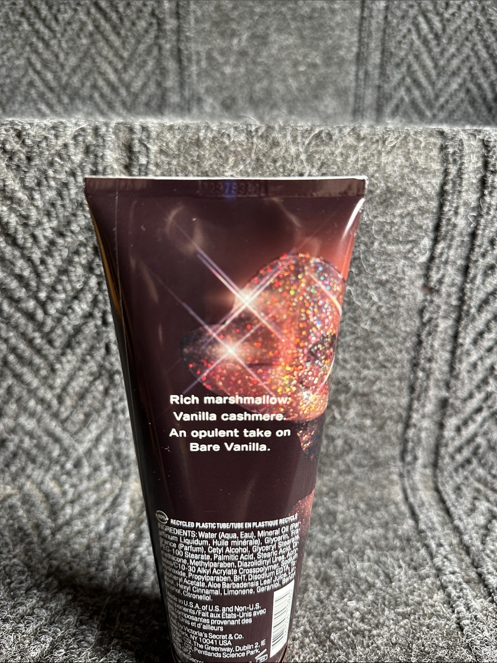 Victoria’s Secret Bare Vanilla Luxe Body Lotion - Picture 4 of 7